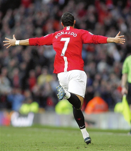 女排超级联赛：江苏女排3-0横扫辽宁女排 挺进总决赛.